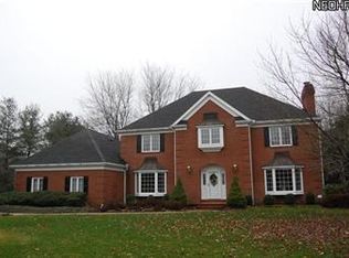 6350 Canterbury Dr, Hudson, OH 44236