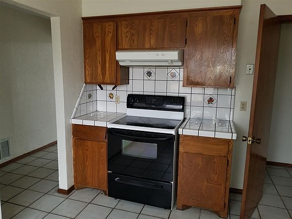 3rd image of 7125 NW Birch Pl