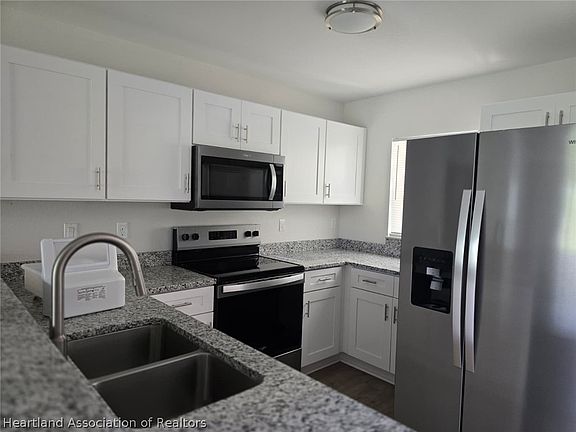 4th image of 7014 San Bruno Dr