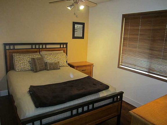 5th image of 27834 Greenway Dr