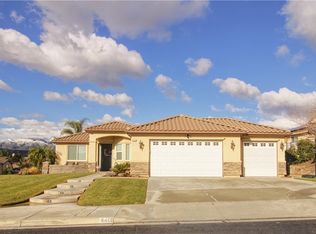 6460 N Los Robles Way, San Bernardino, CA 92407