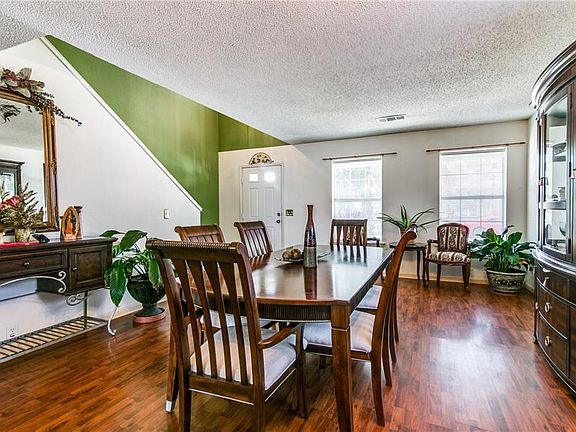 5th image of 310 Trenton Dr