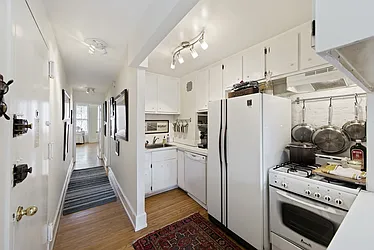 Rented by Nest Seekers International