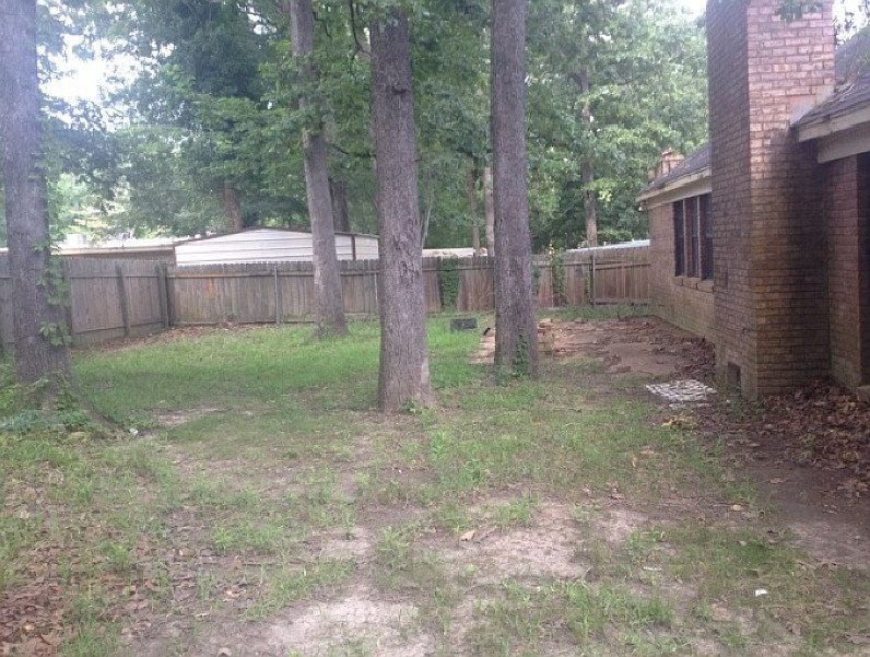 2nd image of 120 Glenstone Cir