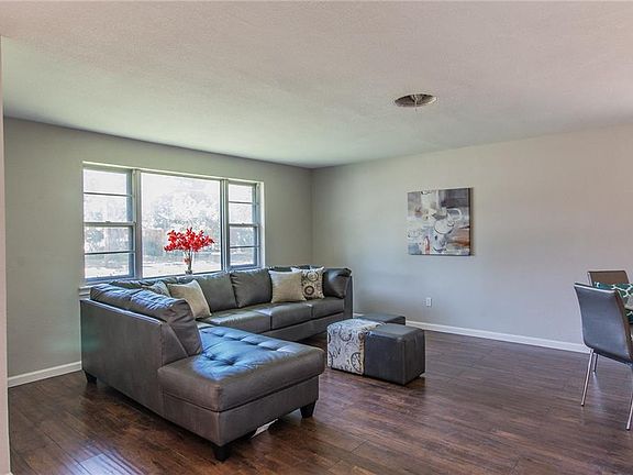 5th image of 2540 Saint Francis Ave