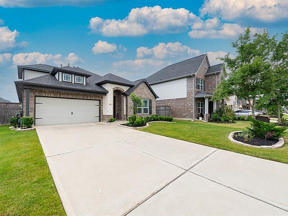 2nd image of 3415 Cabernet Shores Dr