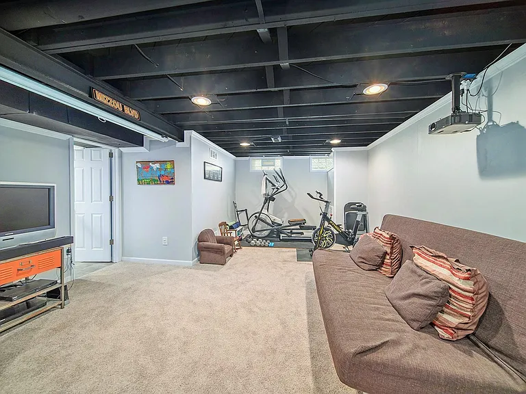 2536 Alveston Dr — Photo 21