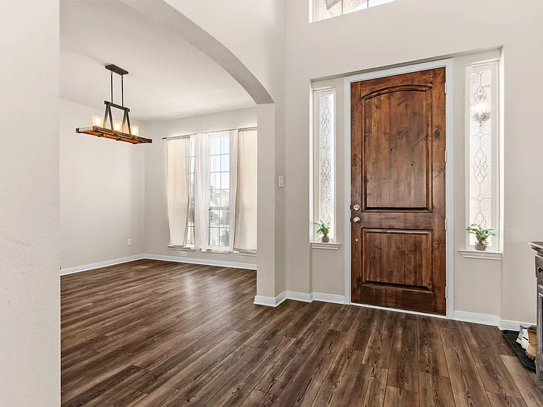3700 Addison St — Photo 16