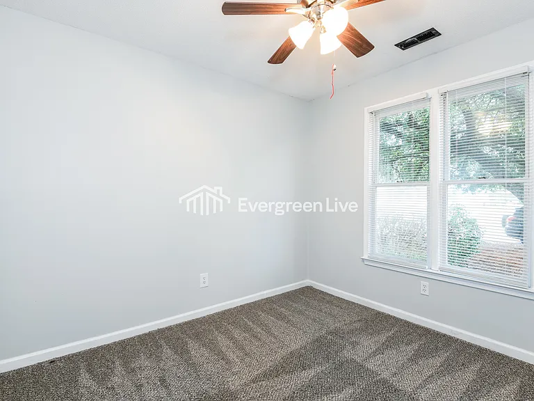 124 Auburnleaf Dr — Photo 9