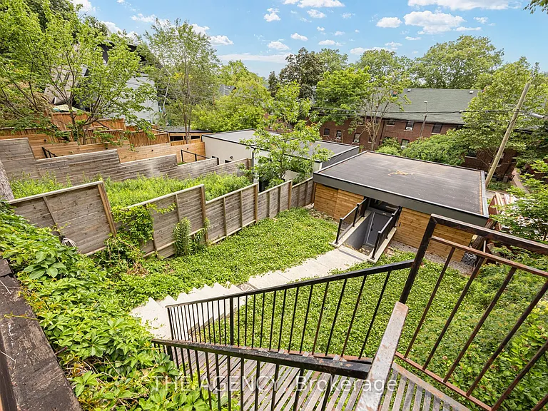15 Albemarle Ave — Photo 31
