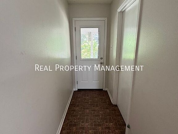 5th image of 2808 Westmoor Ct