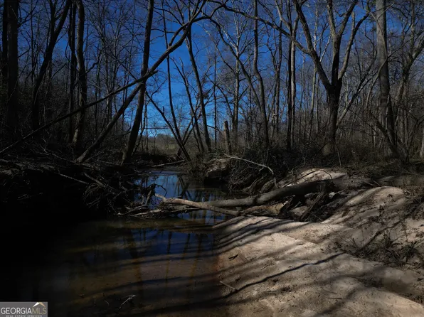 281 Grindstone Creek Dr, Clarkesville, GA 30523