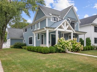 1611 Villa Rd, Birmingham, MI 48009