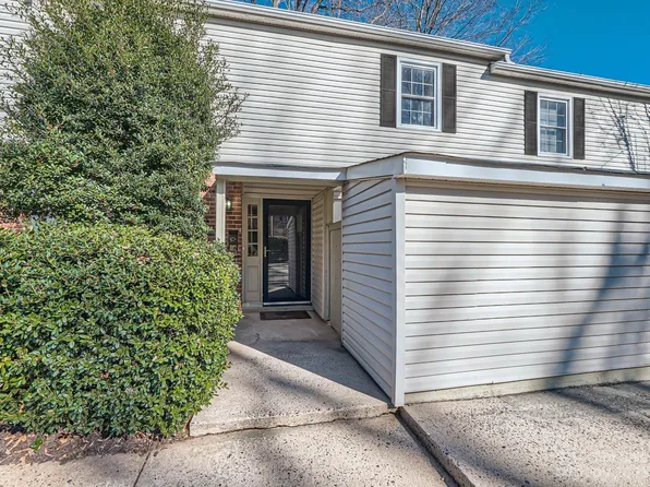 5929 Quail Hollow Rd APT D, Charlotte, NC 28210