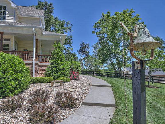 90th image of 157 Giles Ln