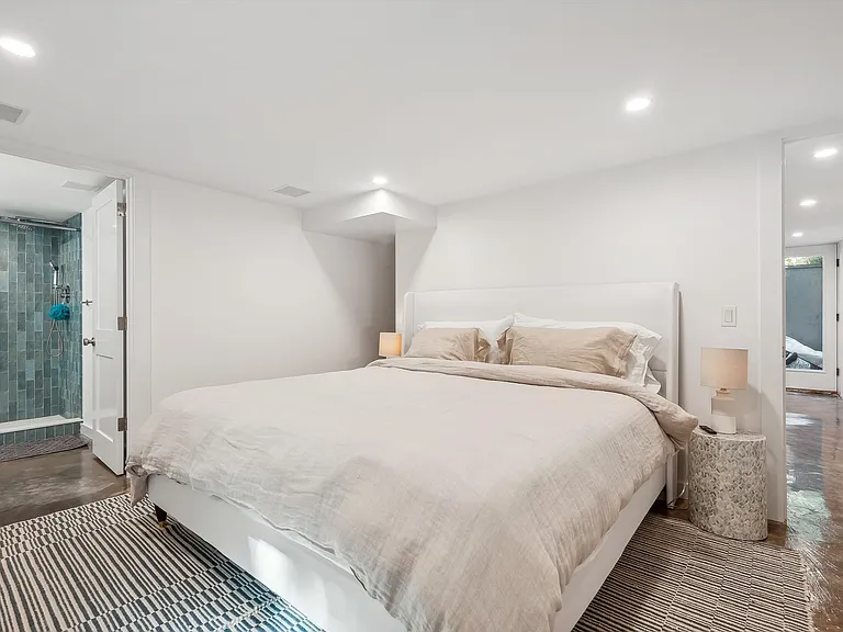 39 Lincoln St — Photo 10