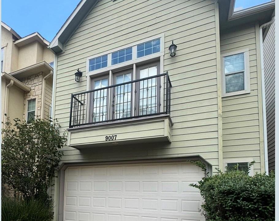 1st image of 9007 Harbor Hills Dr