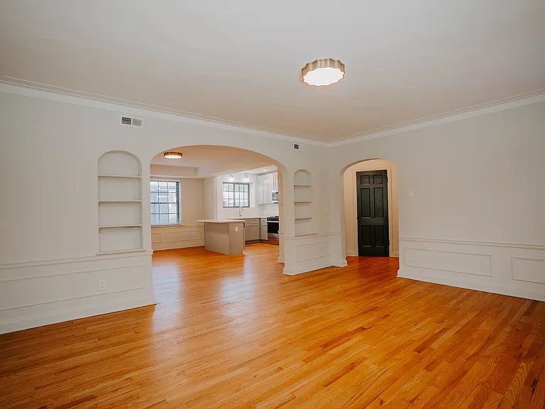 7572 Oxford Dr #3 — Photo 11