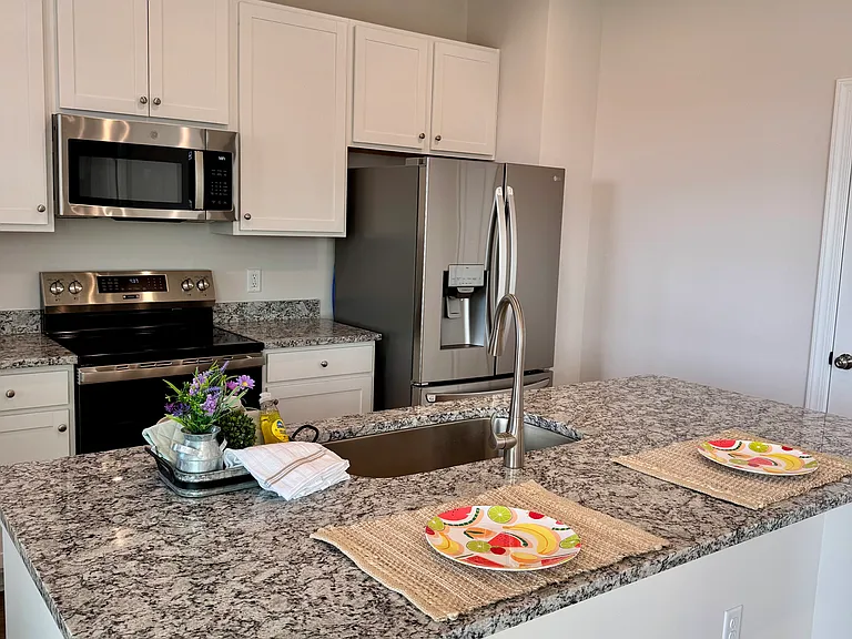 7430 Linda Vista Ln — Photo 17