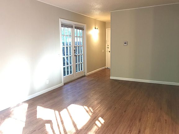 2nd image of 1218 Baylor St APT 107