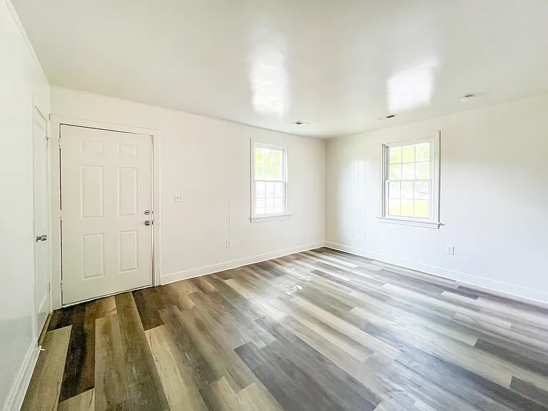 95 Slagle Ave — Photo 9