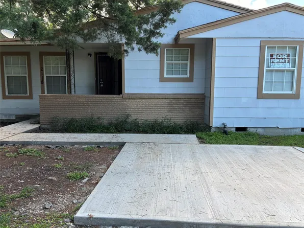 2118 8th St, Orange, TX 77630