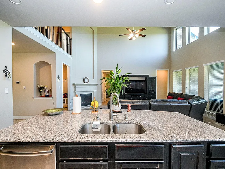 10119 Peytons Grace Ln — Photo 13