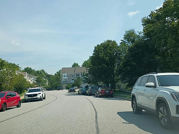 4th image of 5720 Goldfinch Ct