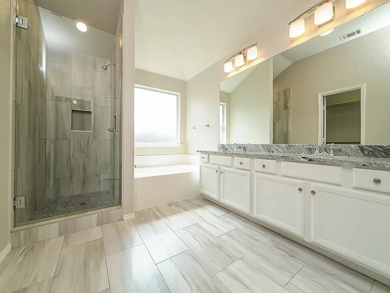 1005 Fort Apache Dr — Photo 14