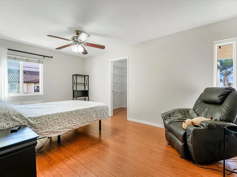 6747 Friars Rd #113 — Photo 10