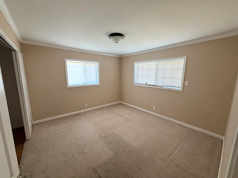 3021 Bell St — Photo 6