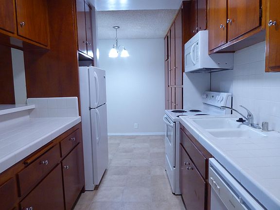 Kitchen to dining area