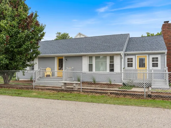 2824 Bay Blvd, Huntingtown, MD 20639