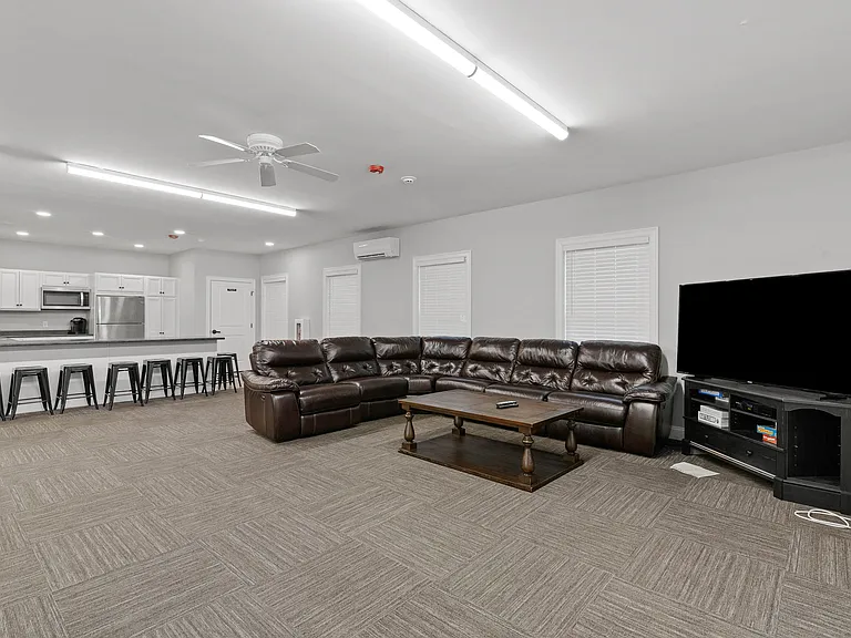 Cumberland Foreside Village Apartments — Photo 22