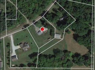 1976 Dover Zoar Rd NE, Bolivar, OH 44612