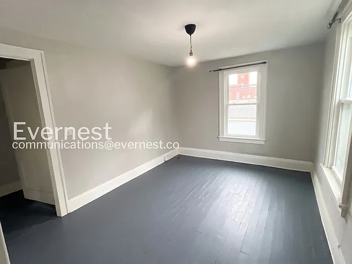 444 E Woodrow Ave — Photo 9
