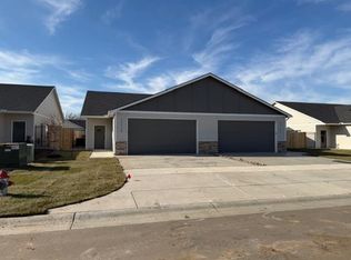 17115 W Kashmir St, Goddard, KS 67052