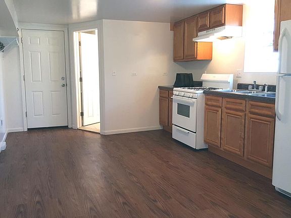 2nd image of 2554 N Oak Park Ave #Ge