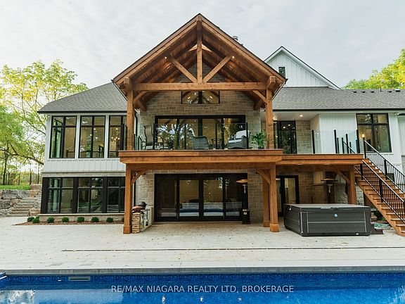 3rd image of 315 Tice Rd