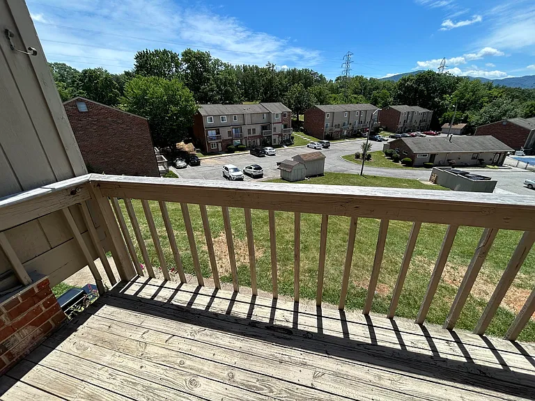 5149 Overland Dr #E — Photo 4