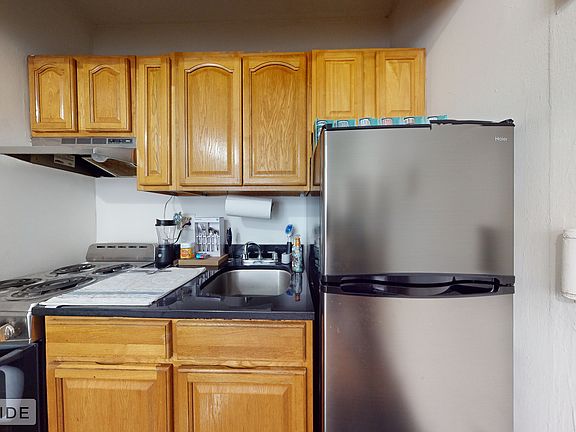 3rd image of 341 W 45th St APT 505