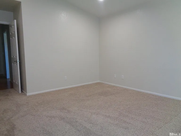 1785 Shamrock Cir — Photo 10