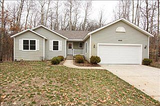 1st image of 4025 Scenic Pines Dr NE