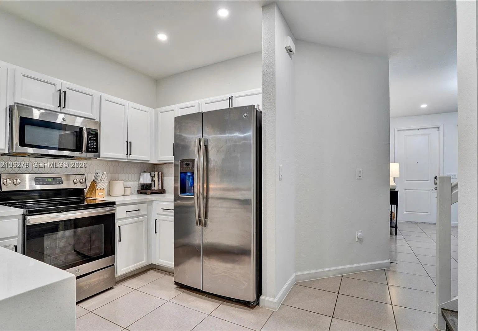 Coco Palm Estates — Photo 4