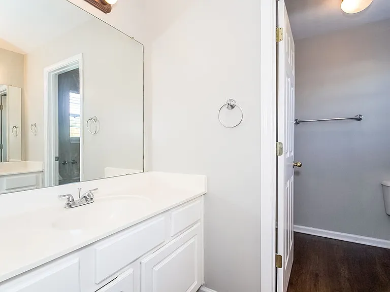 618 Brookwater Dr — Photo 13