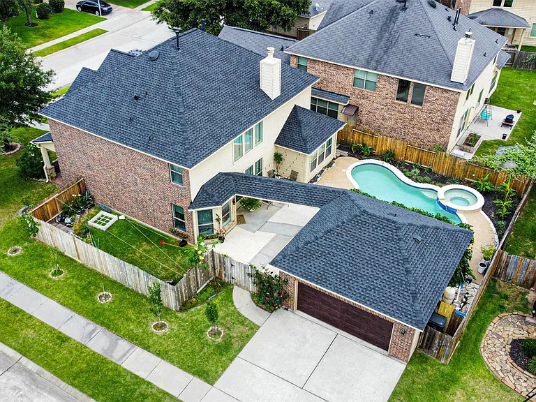 6219 Saint Rosalia Dr — Photo 49