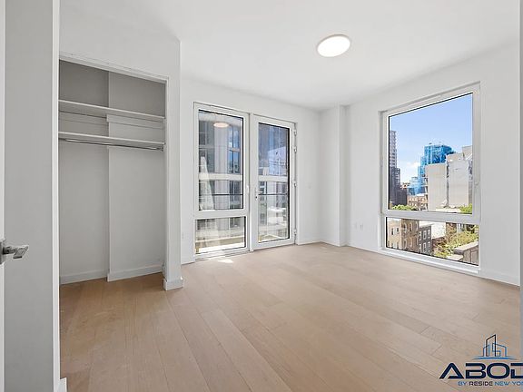 2nd image of 224 3rd Ave #6Y
