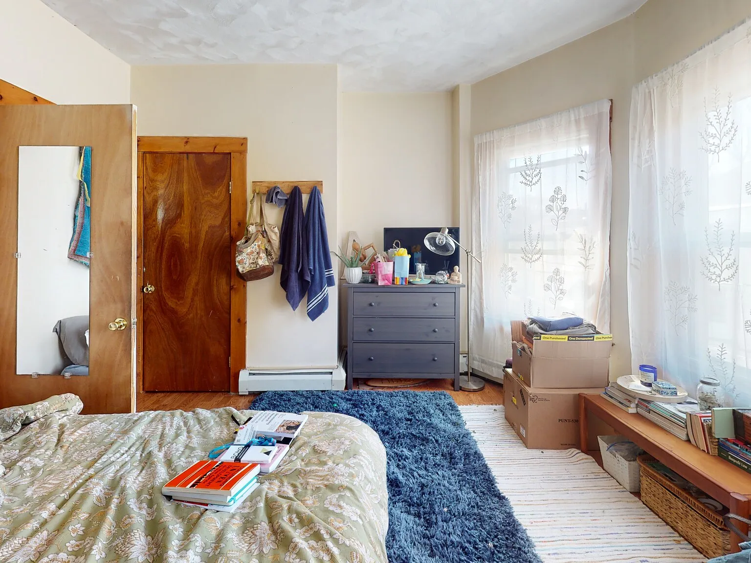 3 bed, 1100 sqft, $3,295 — Photo 4