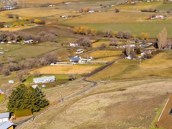 4th image of Nka Desmarais Rd