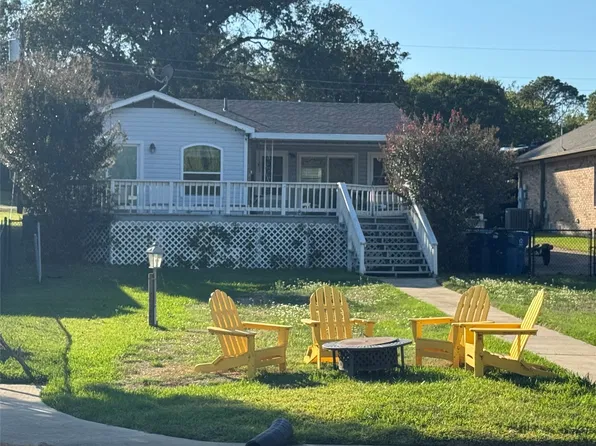 183 Seaside Dr, Mabank, TX 75156